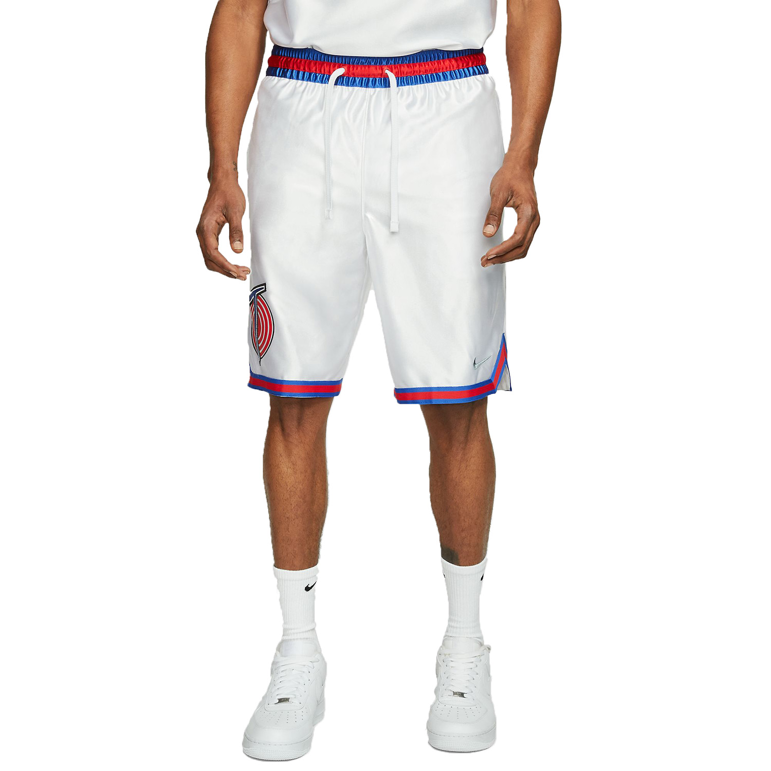 tune squad shorts nike